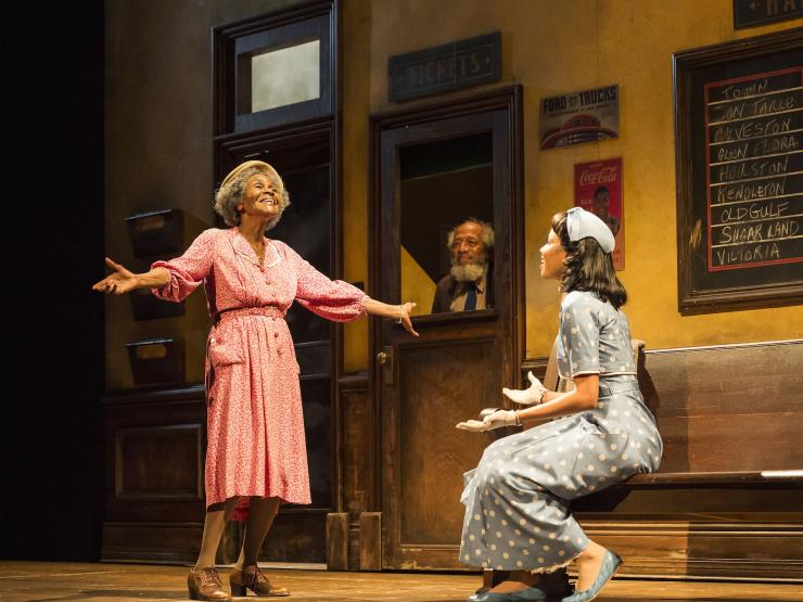 Actors on stage performing "The Trip to Bountiful"