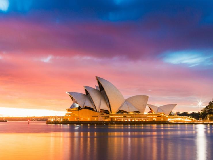 Image of an Opera House in Sydney, Australia (Photo credit: iStock.com/ai_yoshi)