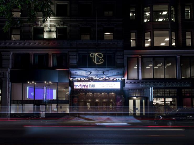 The front of the Colonial Theatre at night