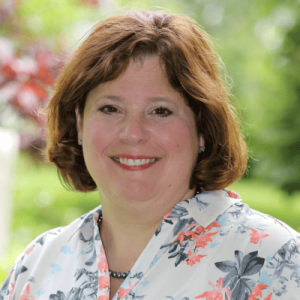 Headshot of Rabbi Lisa Eiduson