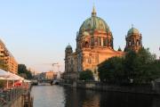 Berlin architecture and water flow