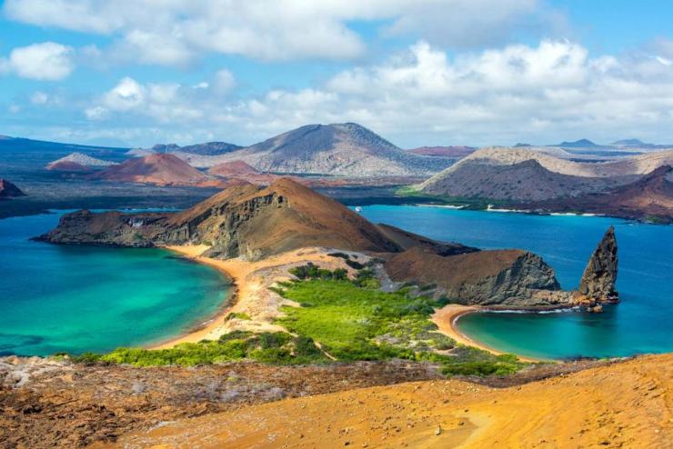 Galapagos island coast and features