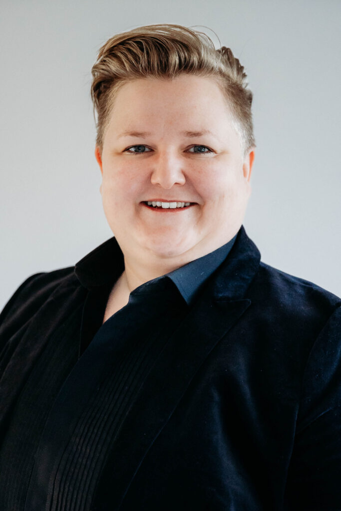Mary Anne Taylor headshot