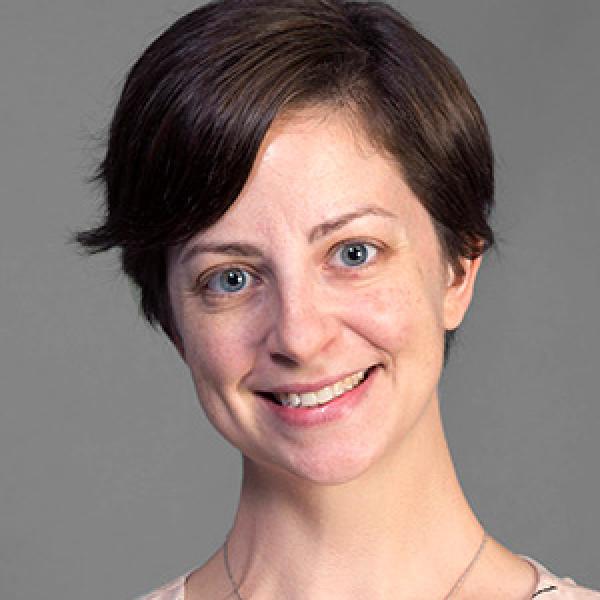 Elizabeth Fausak Headshot