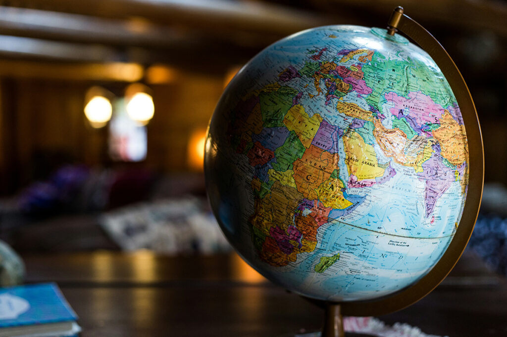 Desk globe