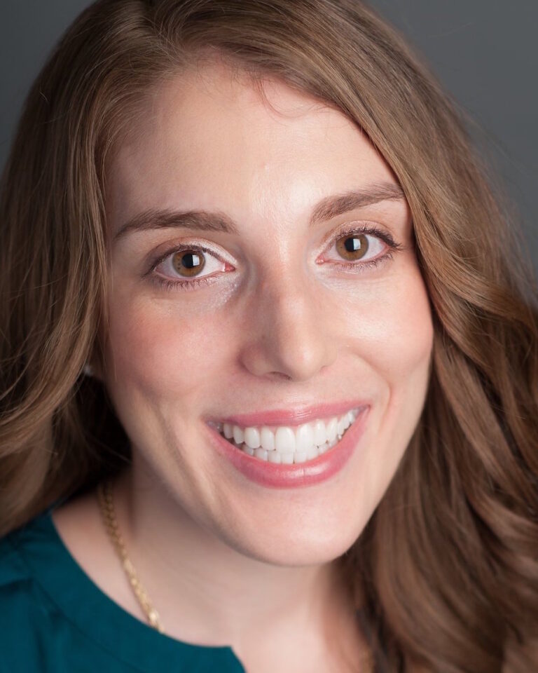 Michelle Hacunda Headshot
