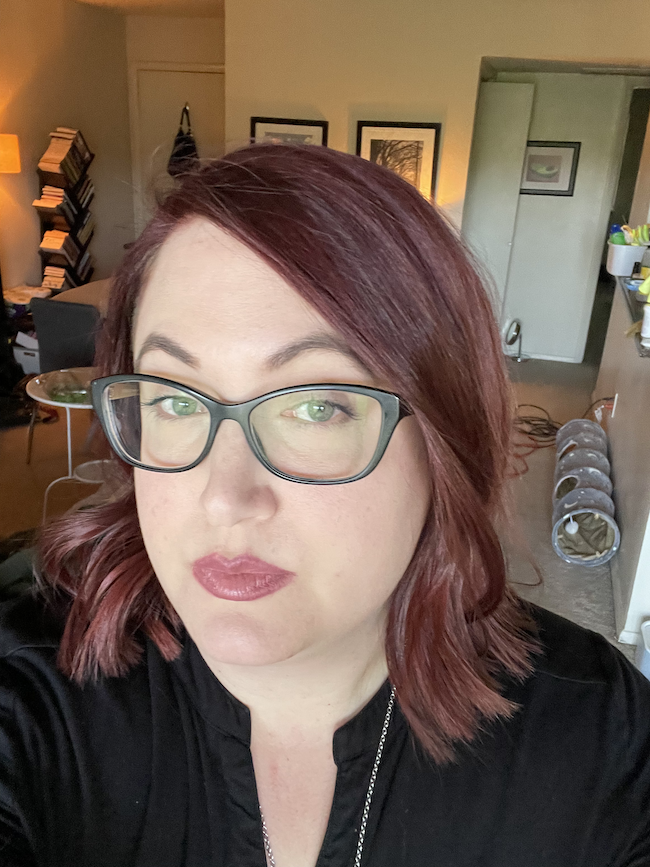 Lesley Willard Headshot