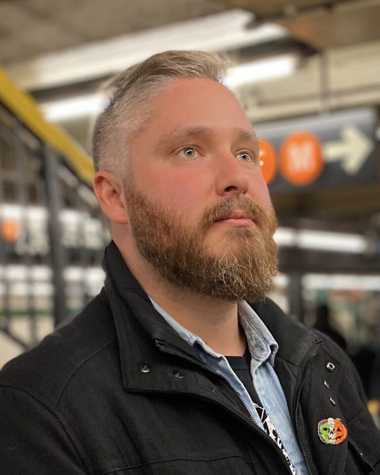 Alexander Svensson Headshot