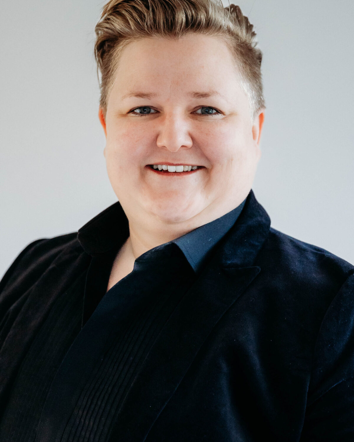 Mary Anne Taylor Headshot
