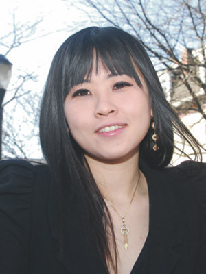 Mina Cho Headshot