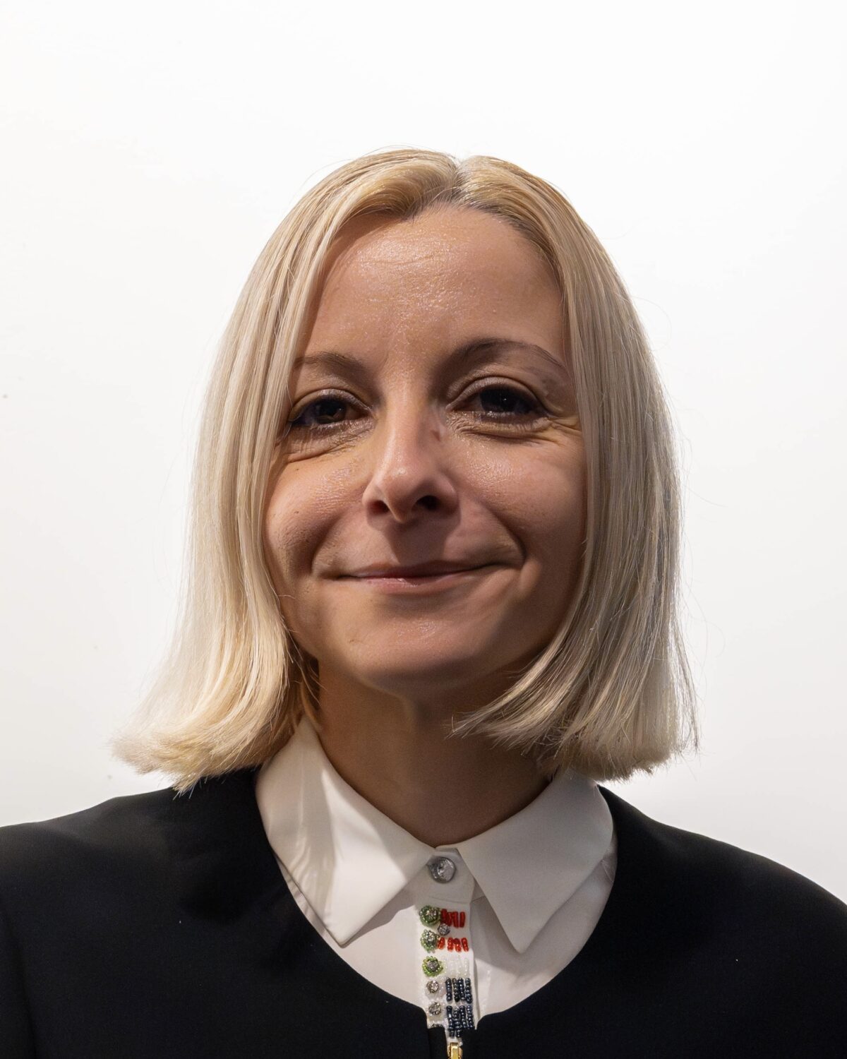 Roxana Maiorescu Headshot