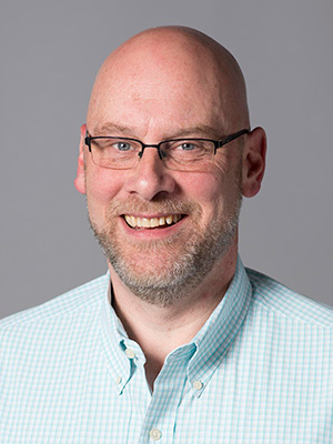 Kenneth Grout Headshot