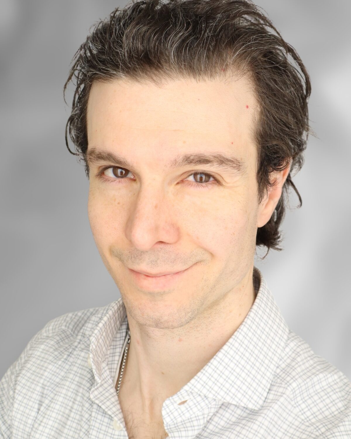 Peter Medeiros Headshot