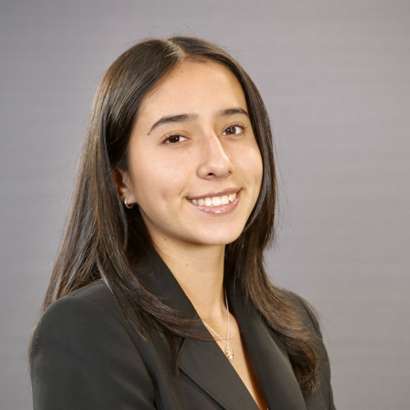 Headshot of Stefani Davila ’24.