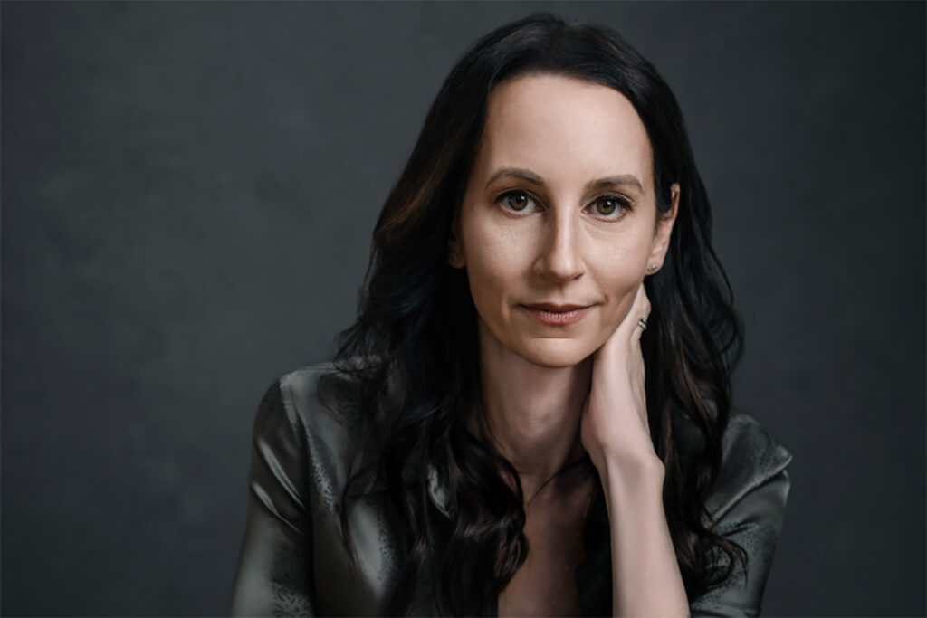 Nicole Graev Lipson