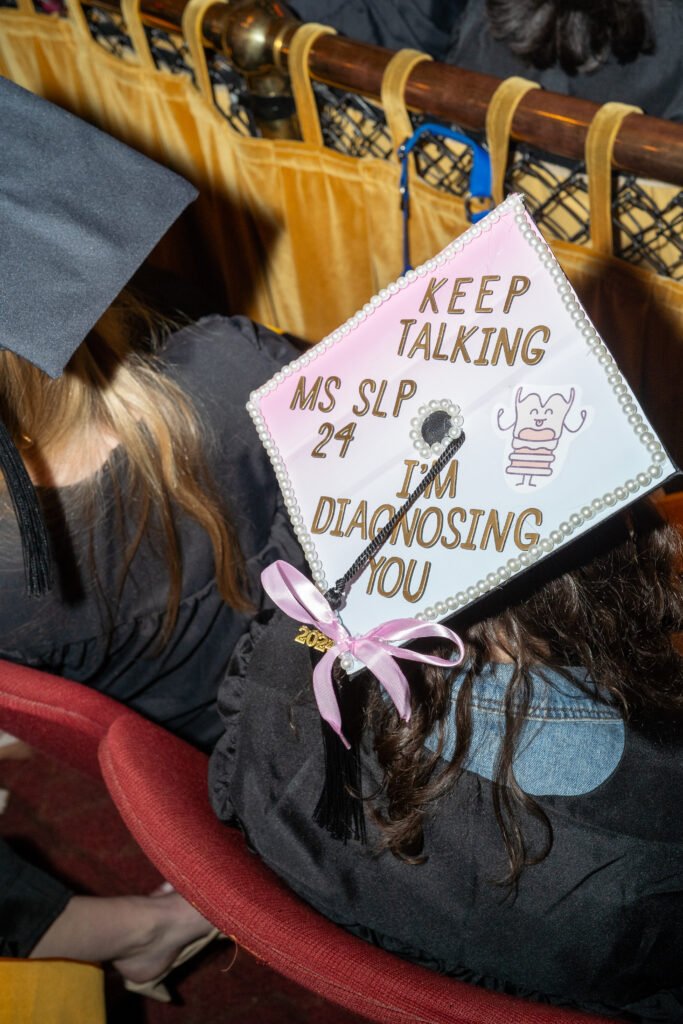 Grad's decorated cap