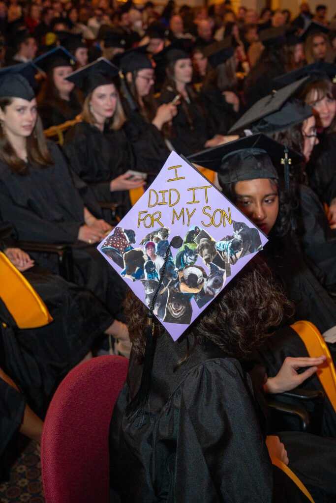 Grad's decorated cap
