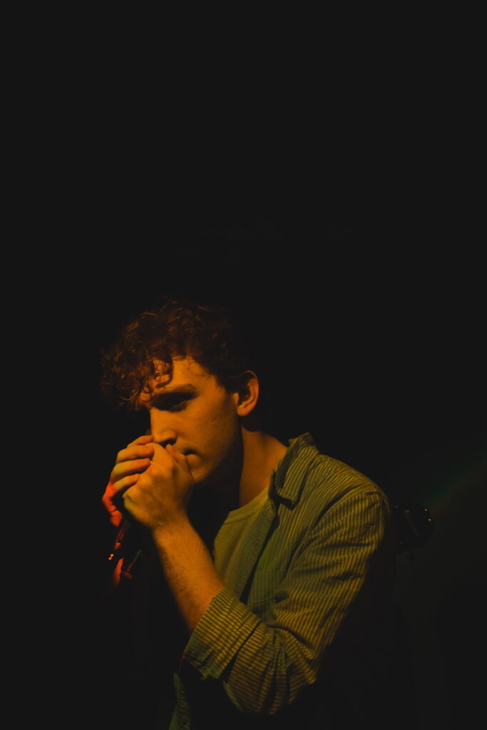 Jack Silver sings
